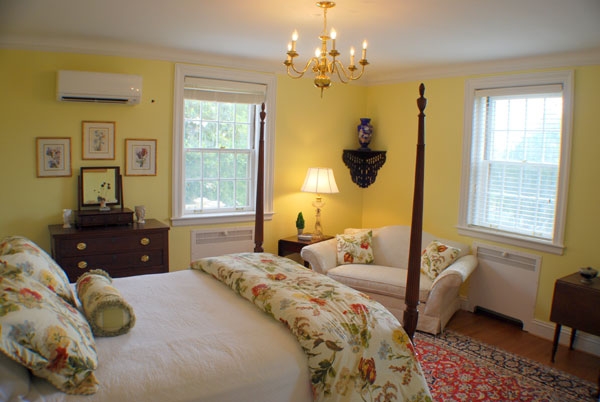 Riverview room interior