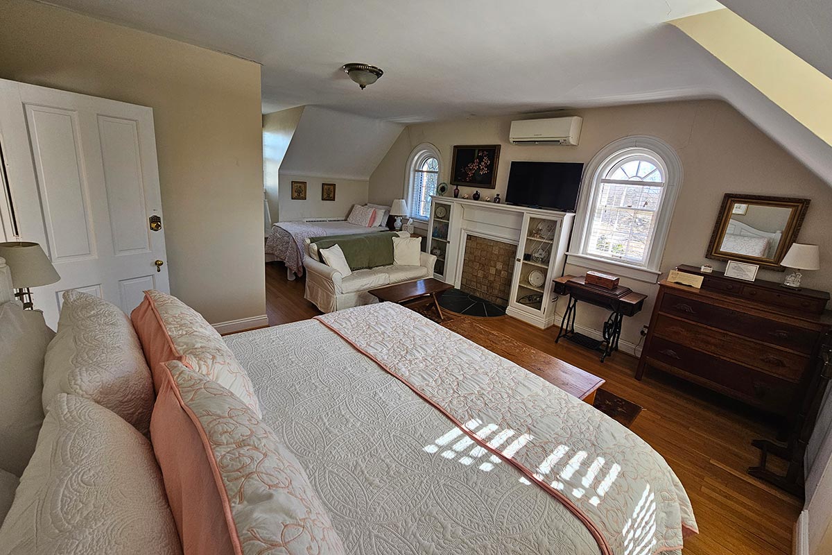 Magnolia Suite
