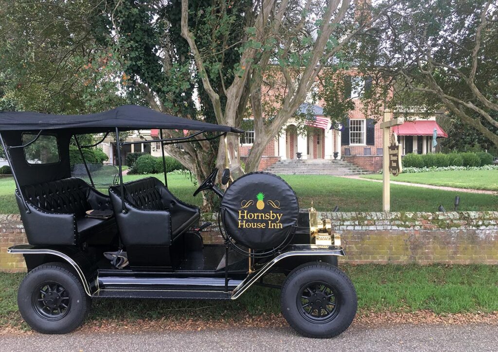 Safari tour at Hornsby House Inn with a Model T